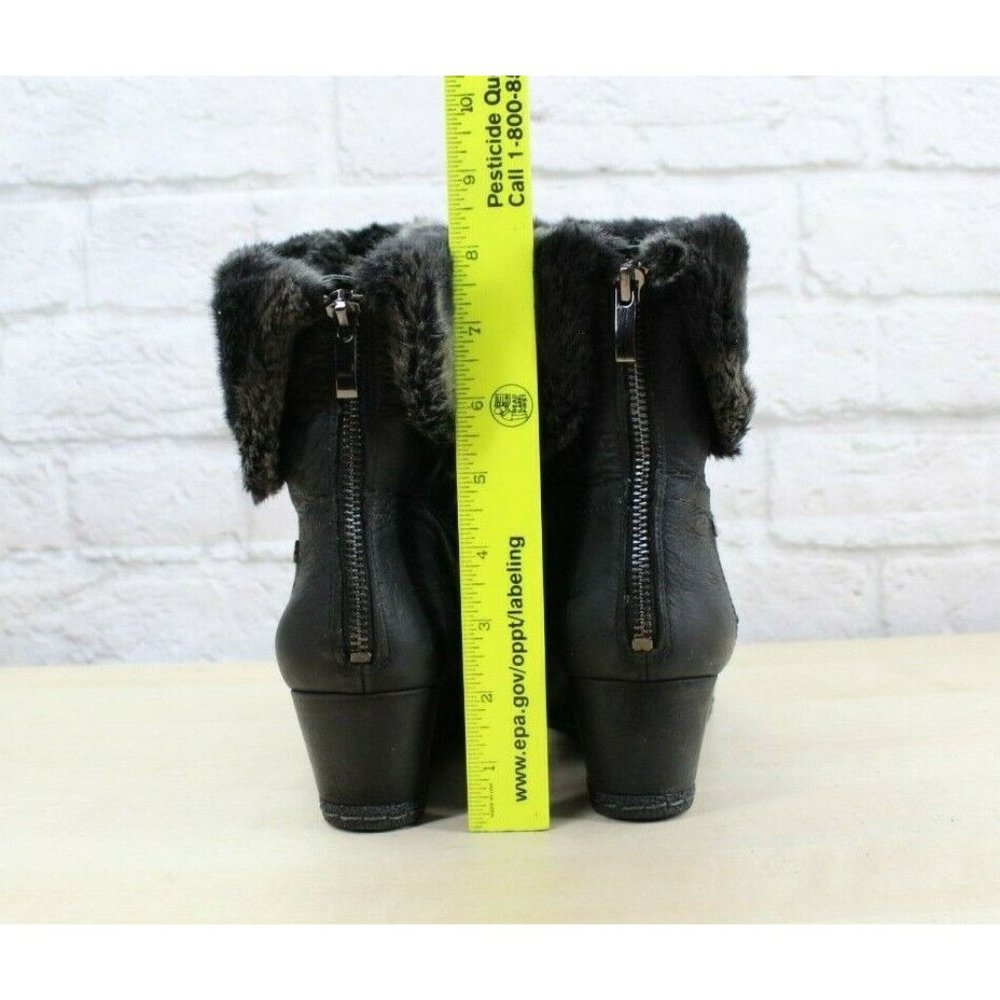Franco Sarto Anorak Black Leather Faux Fur Back Zip Winter Wedge Boots Size 9 M - Picture 8 of 9